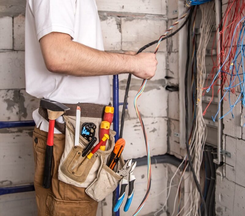 Emergency Electrical Services & Electrical Outlet Installation